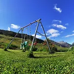 Alpen Royal By מלון דירות ליביניו