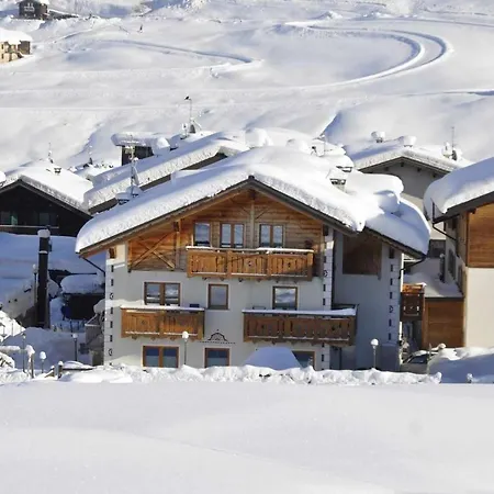 Alpen Royal By Appart hôtel 2*